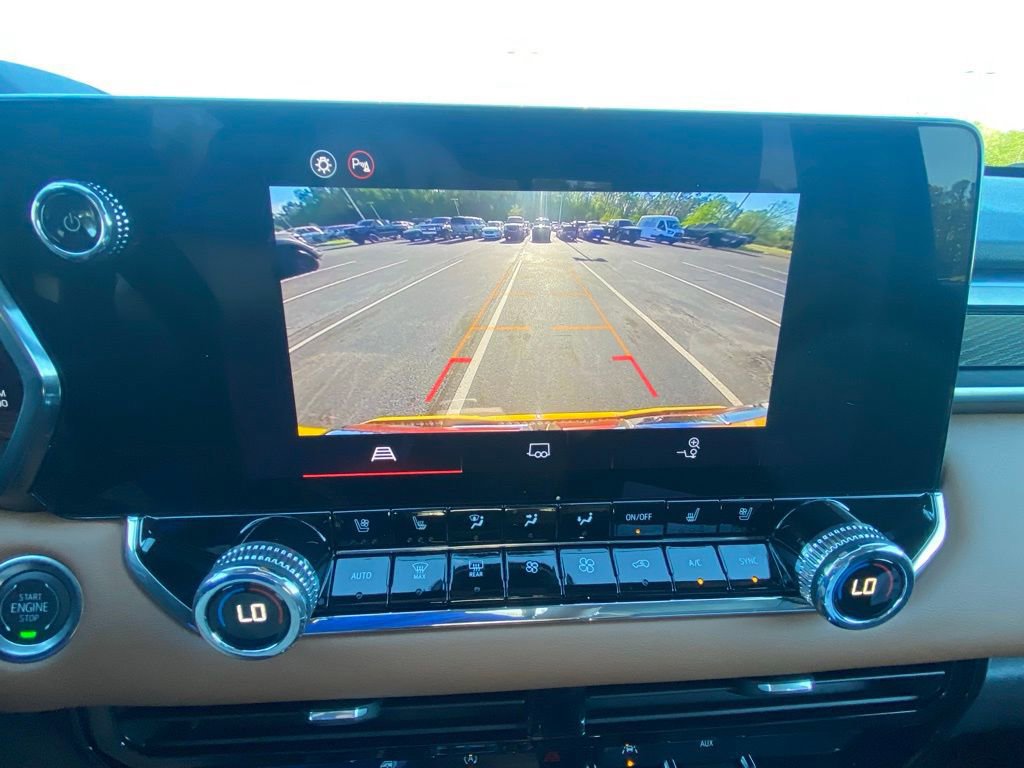 Used 2025 GMC Canyon AT4 w/ AT4 Premium Package image 16