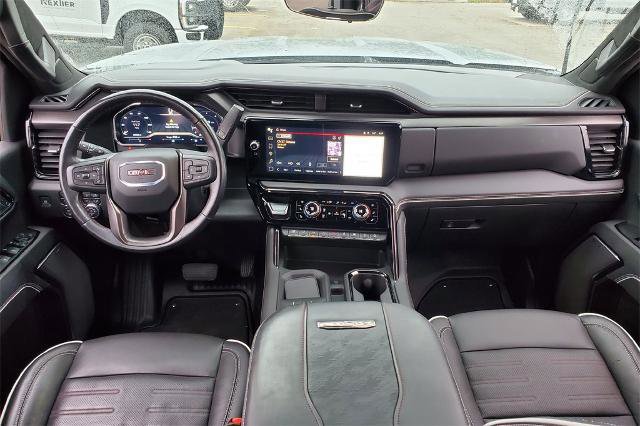 Used 2024 GMC Sierra 2500 AT4X image 18