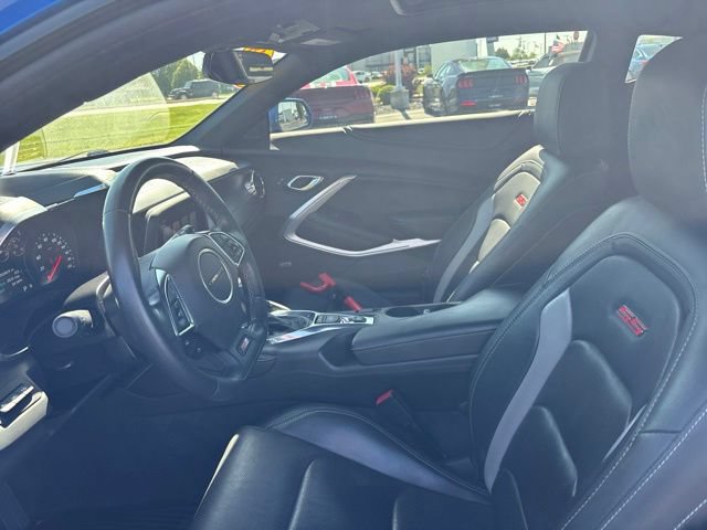 Used 2018 Chevrolet Camaro SS RWD image 14