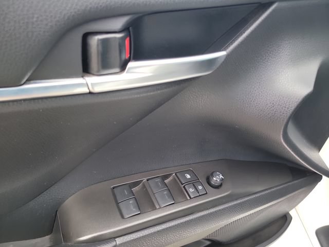 Used 2024 Toyota Camry SE FWD image 16