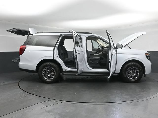 Certified 2025 Ford Expedition Active AWD/4WD image 60
