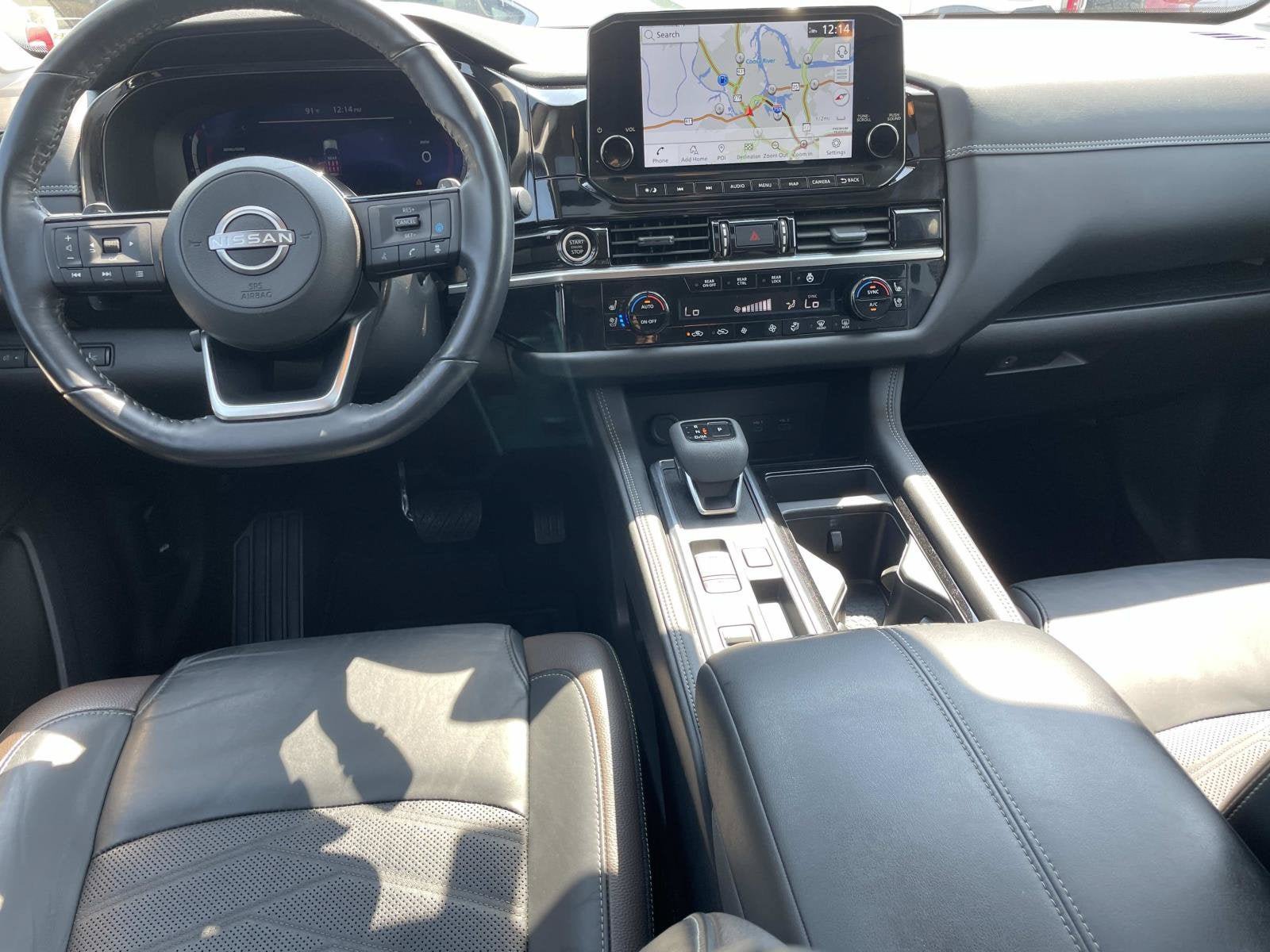 Used 2024 Nissan Pathfinder Platinum w/ Cargo Package FWD image 11