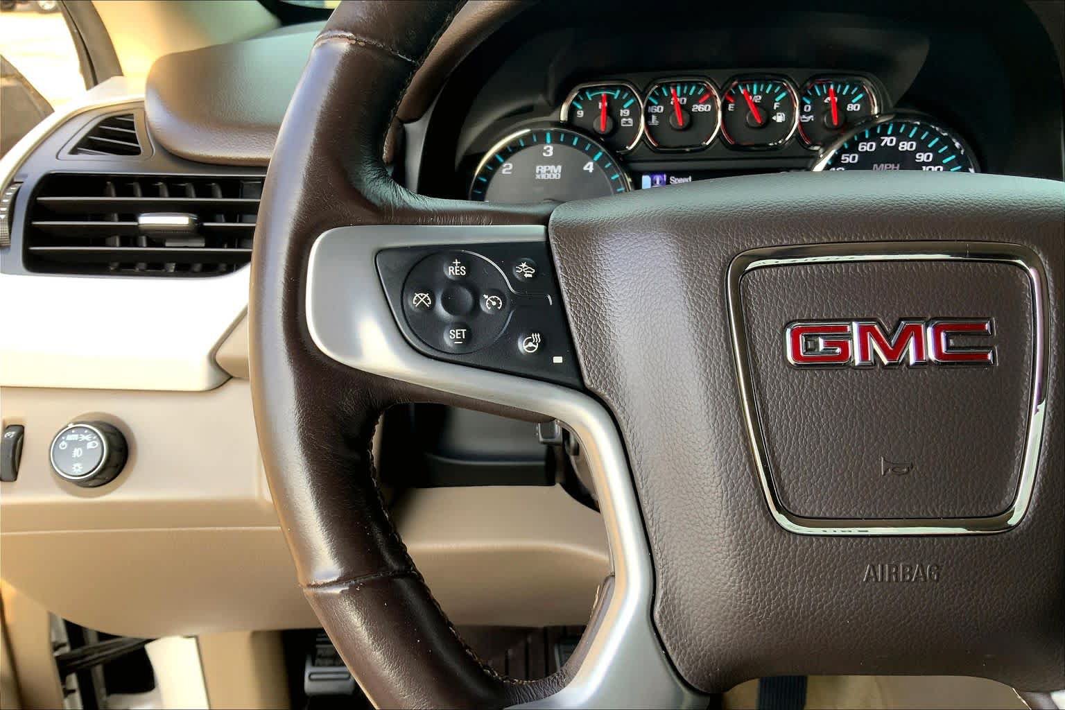 Used 2018 GMC Yukon SLT w/ Premium Edition RWD image 24