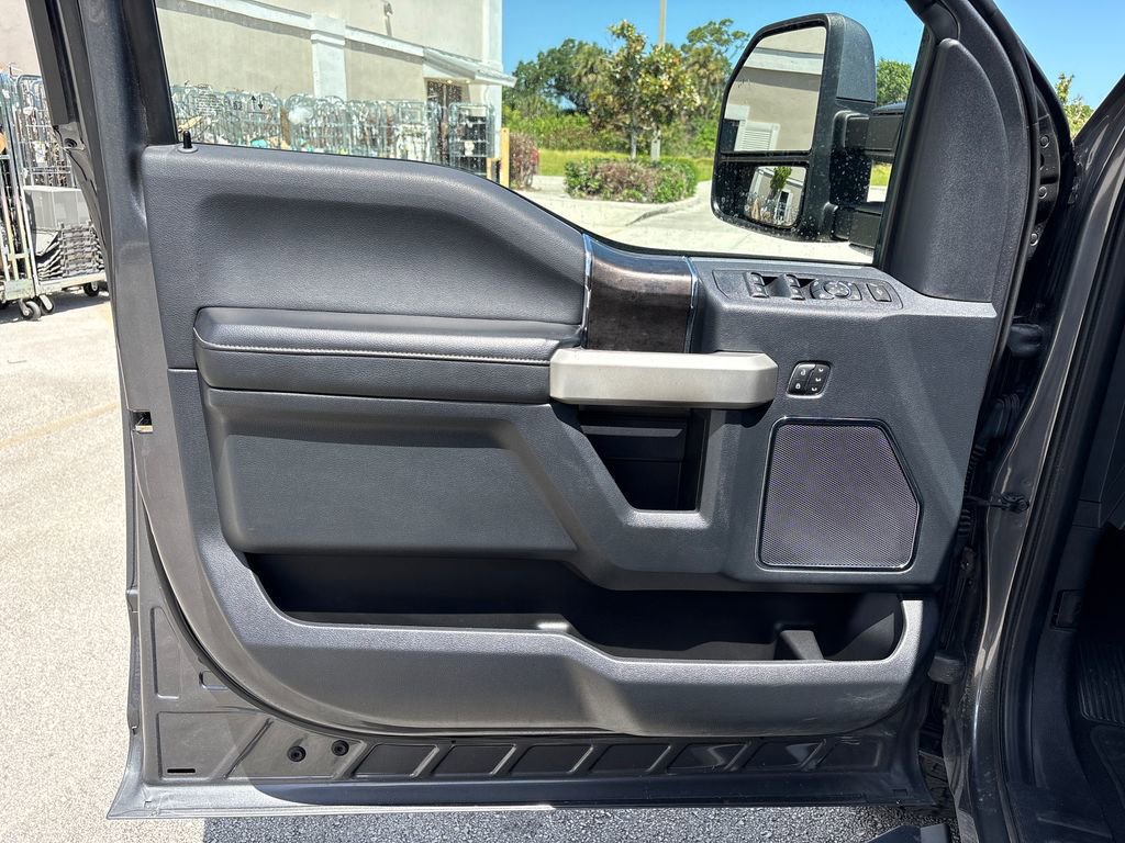Certified 2022 Ford F250 Lariat w/ Lariat Value Package AWD/4WD image 26