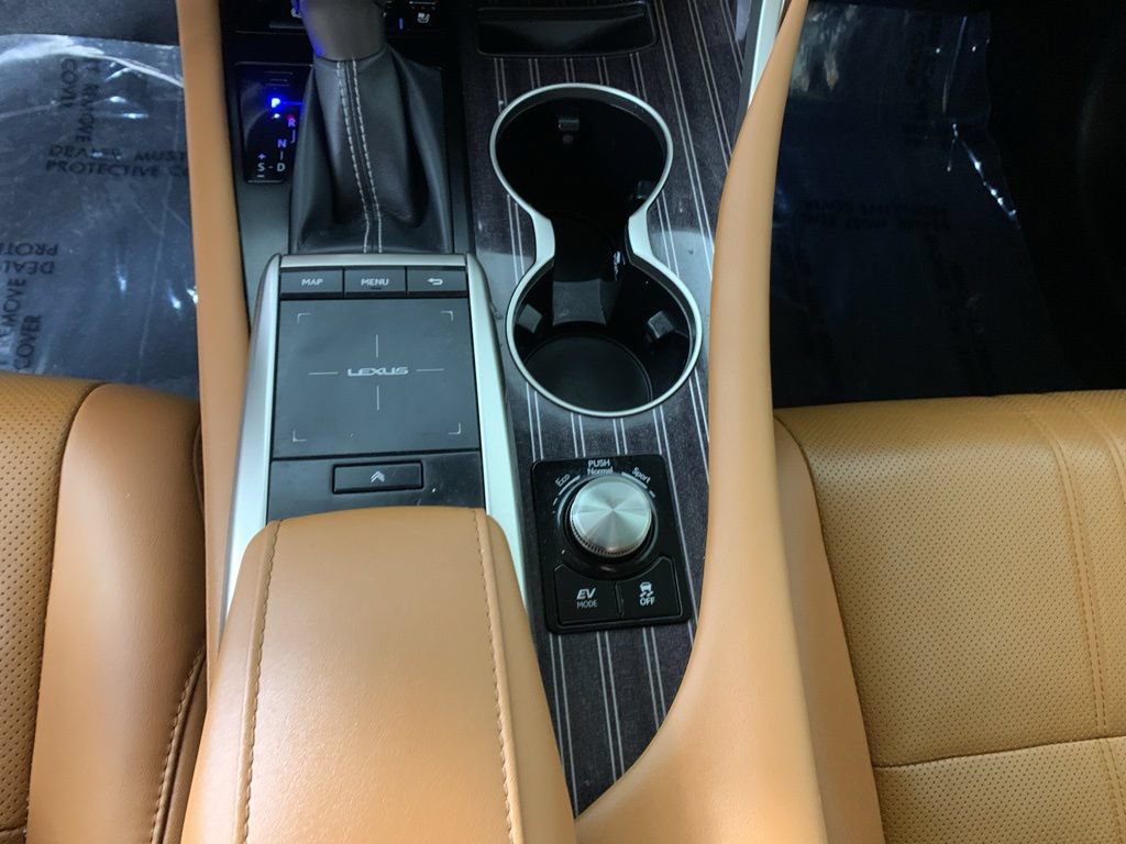 Used 2022 Lexus RX 450h AWD w/ Luxury Package image 27