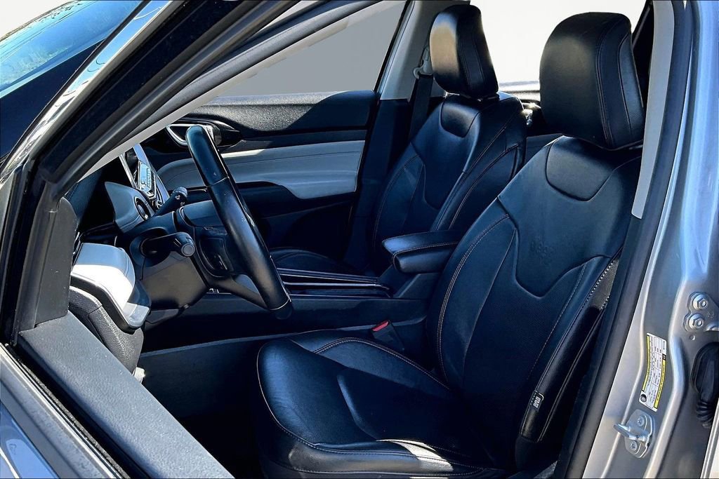 Used 2022 Jeep Compass Limited image 25