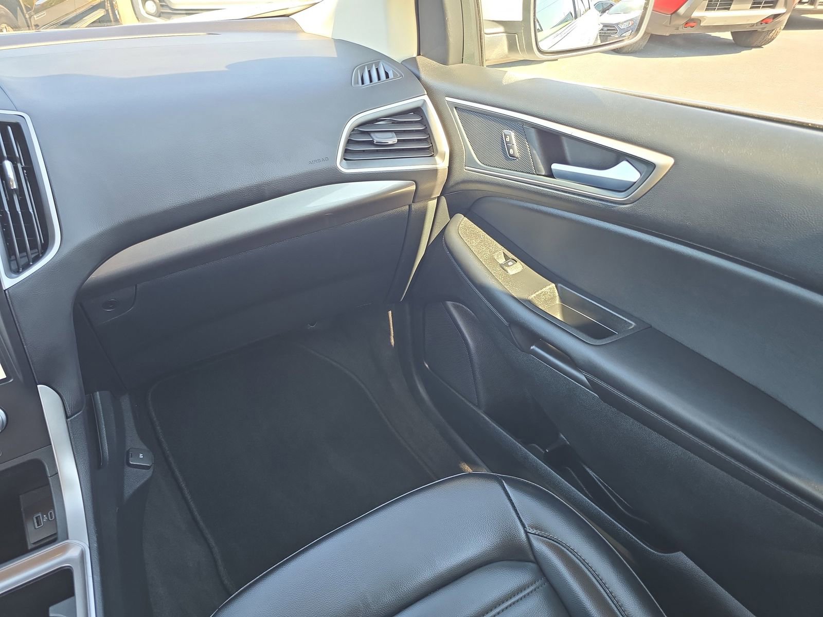 Certified 2024 Ford Edge SEL image 11