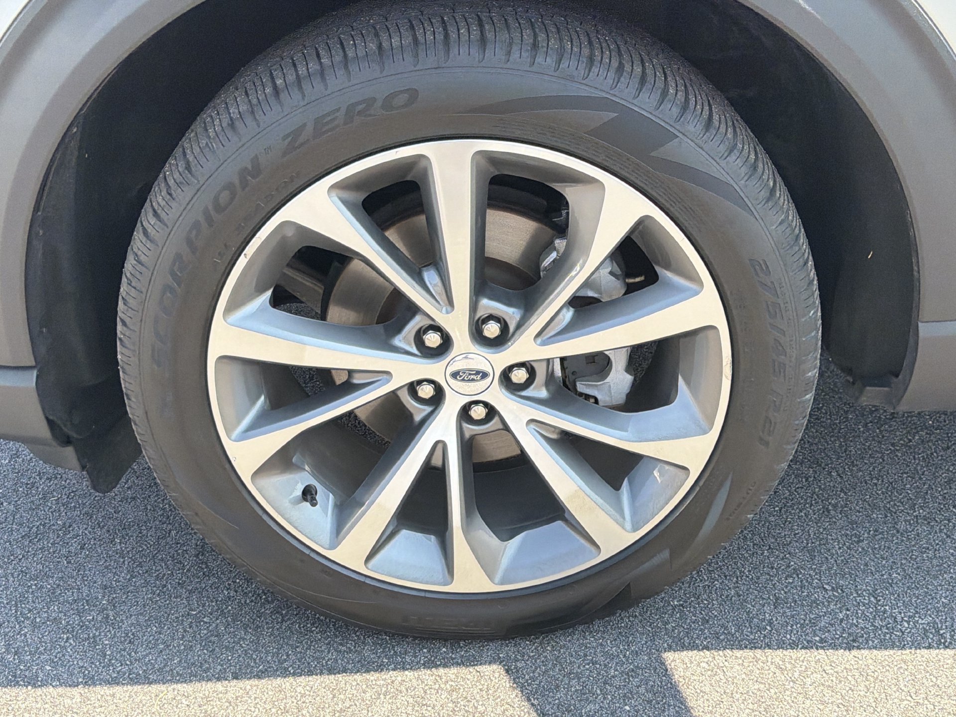 Certified 2025 Ford Explorer Platinum w/ Ultimate Package RWD image 36