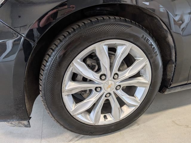 Used 2022 Chevrolet Malibu LT FWD image 8