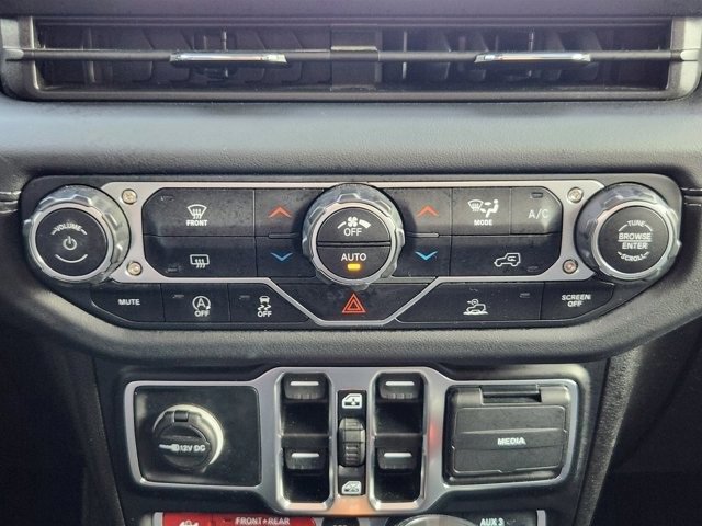 Used 2025 Jeep Wrangler Unlimited Rubicon image 17