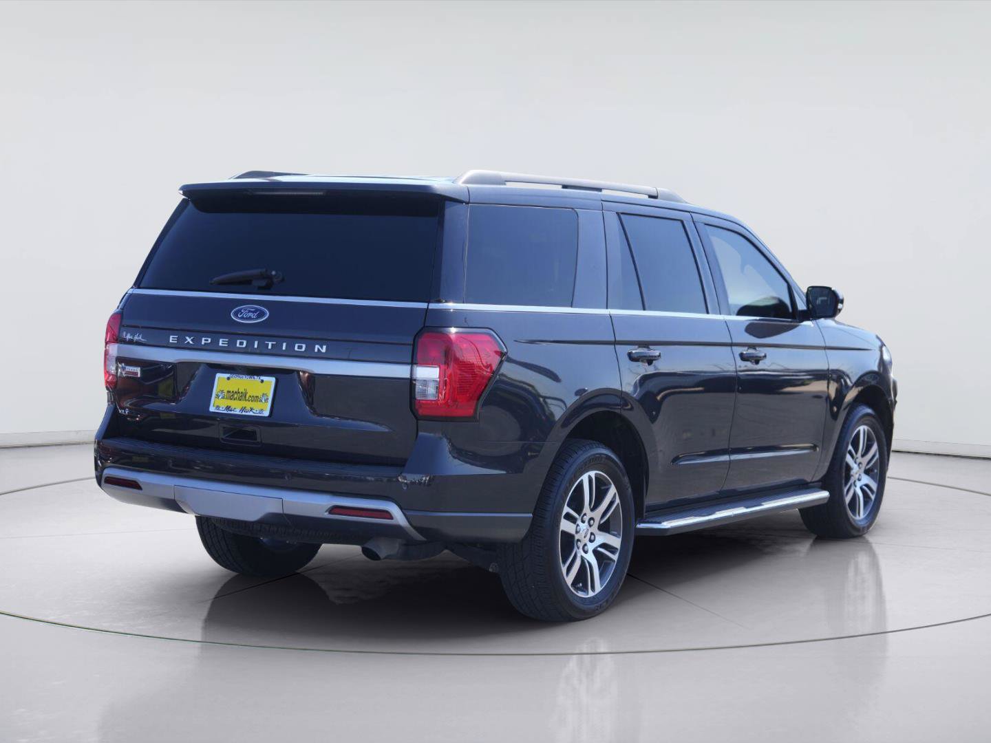 Certified 2022 Ford Expedition XLT RWD image 6