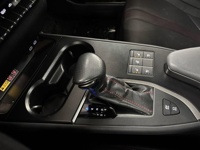 Used 2023 Lexus UX 250h F Sport image 12