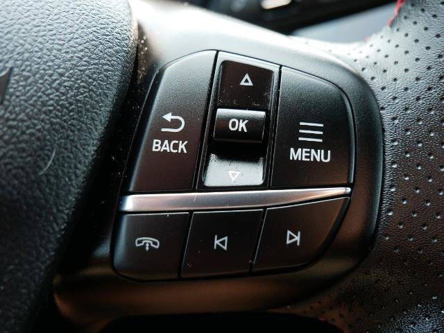 Certified 2025 Ford Escape ST-Line Select AWD/4WD image 25