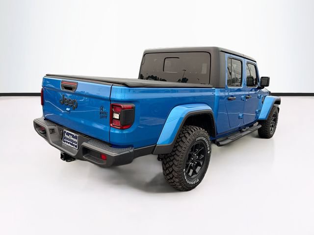 Used 2024 Jeep Gladiator Sport AWD/4WD image 11
