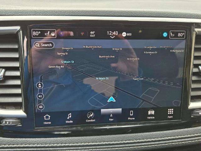 Used 2024 Chrysler Pacifica Limited FWD image 16