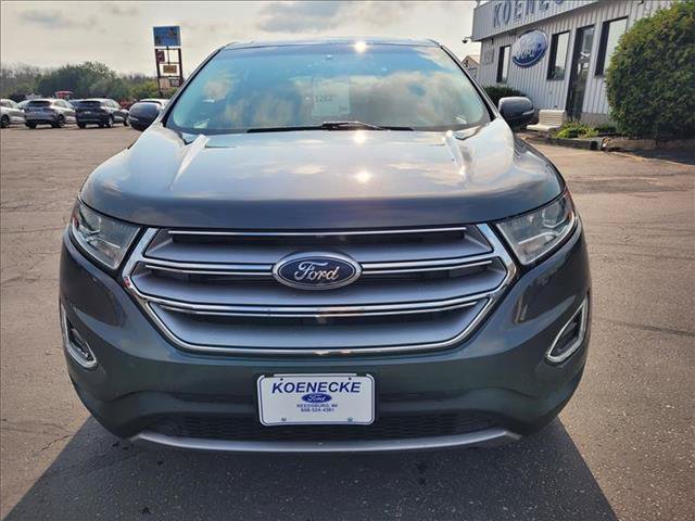 Certified 2018 Ford Edge Titanium w/ Equipment Group 301A AWD/4WD image 3