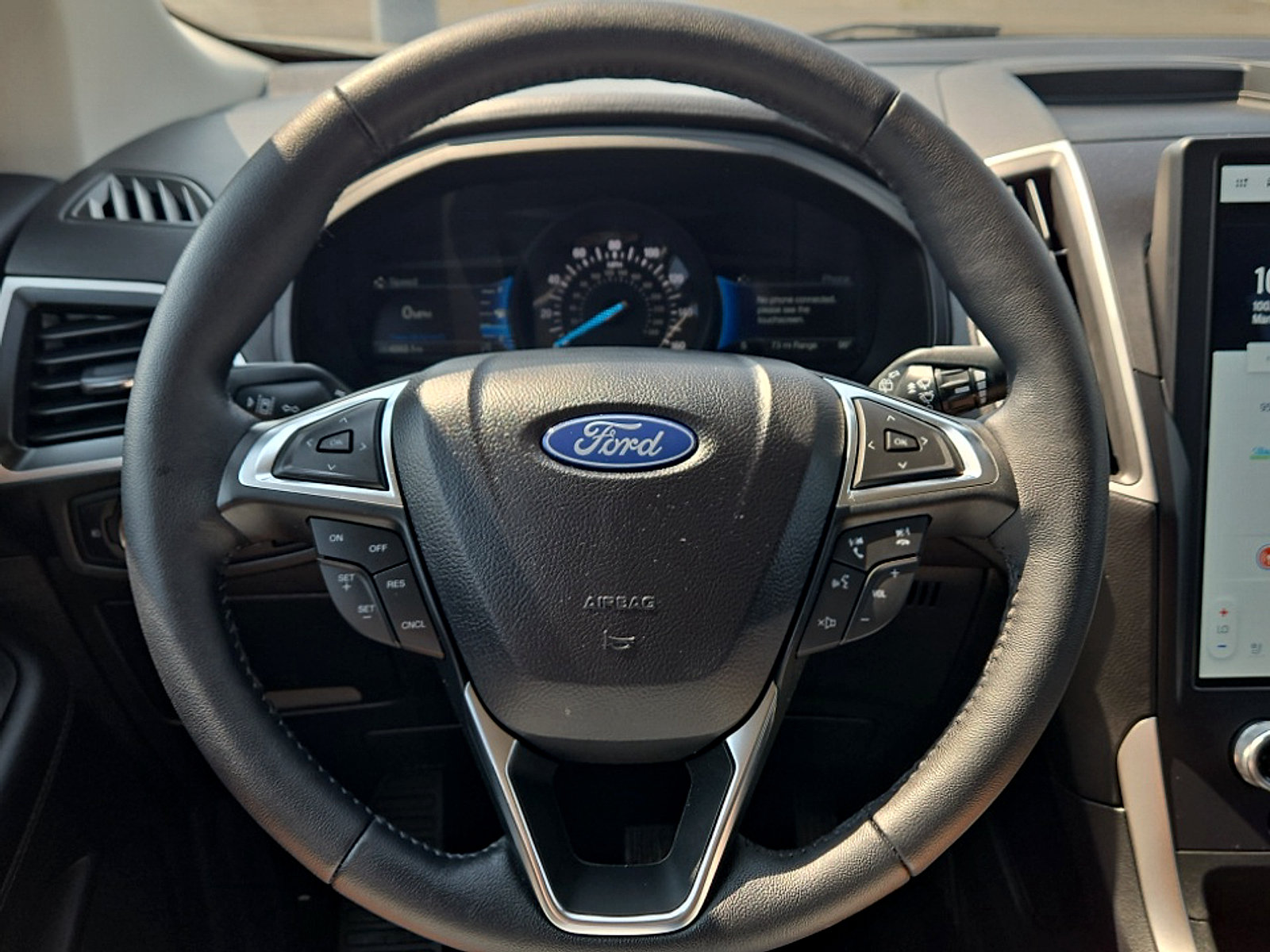 Certified 2024 Ford Edge SEL w/ Convenience Package AWD/4WD image 12