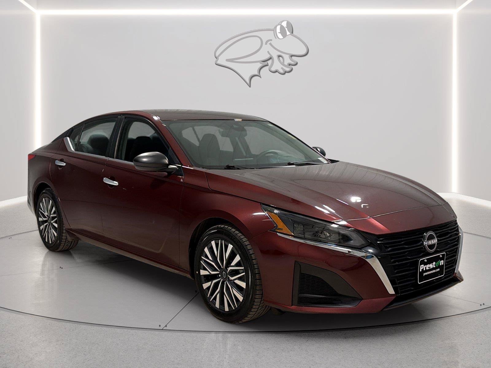 Used 2025 Nissan Altima 2.5 SV FWD image 7