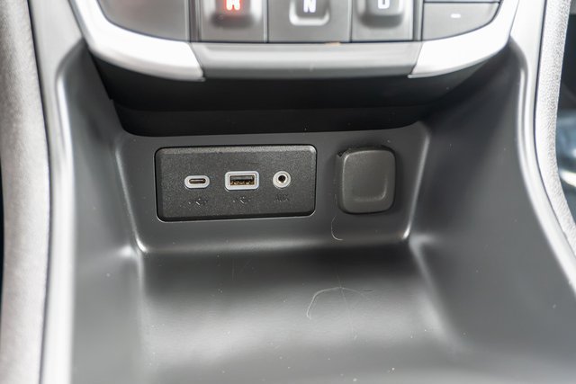 Used 2024 GMC Terrain SLE AWD/4WD image 27