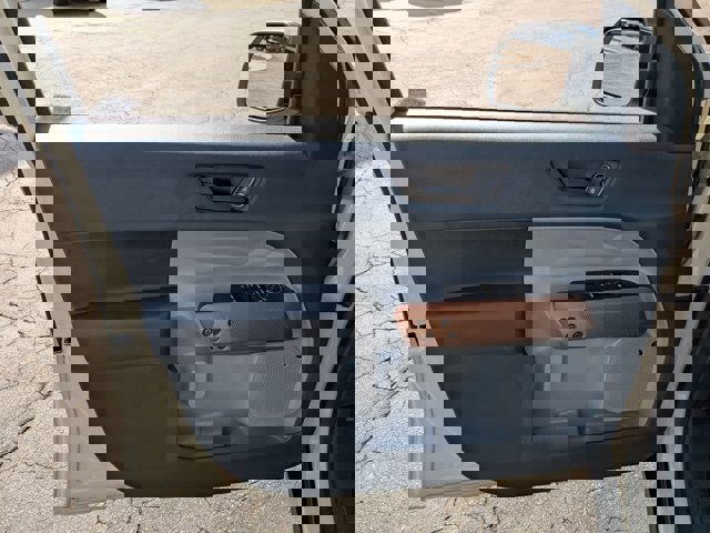 Certified 2024 Ford Maverick Lariat image 12