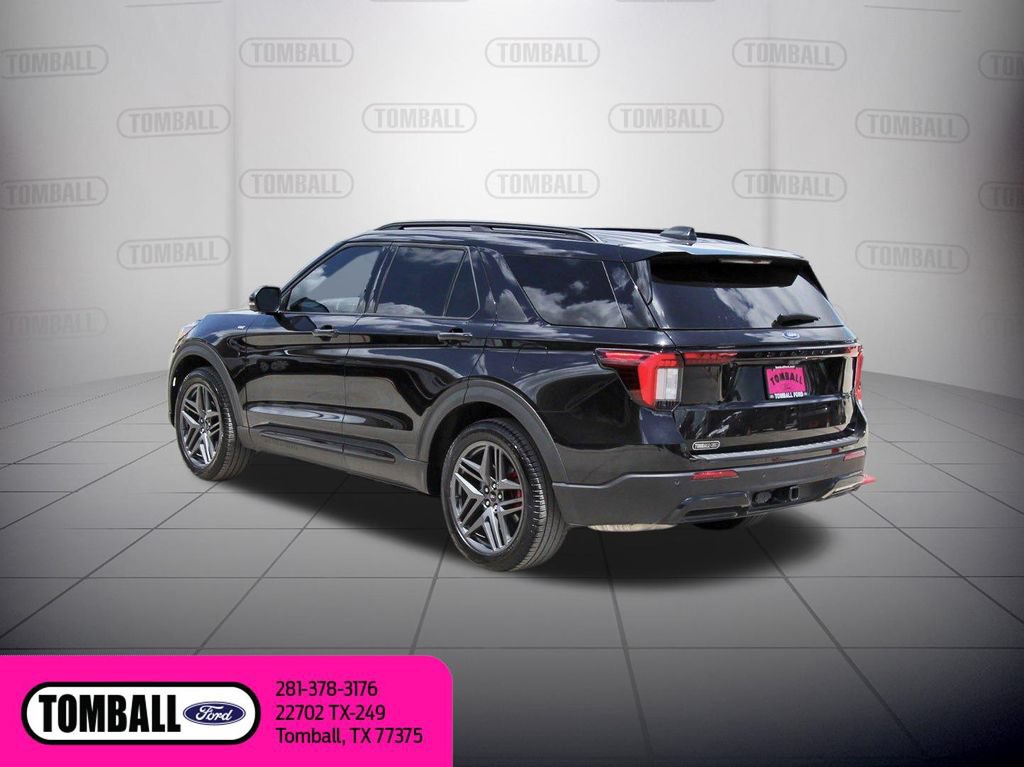Certified 2025 Ford Explorer ST-Line w/ Premium Package RWD image 6