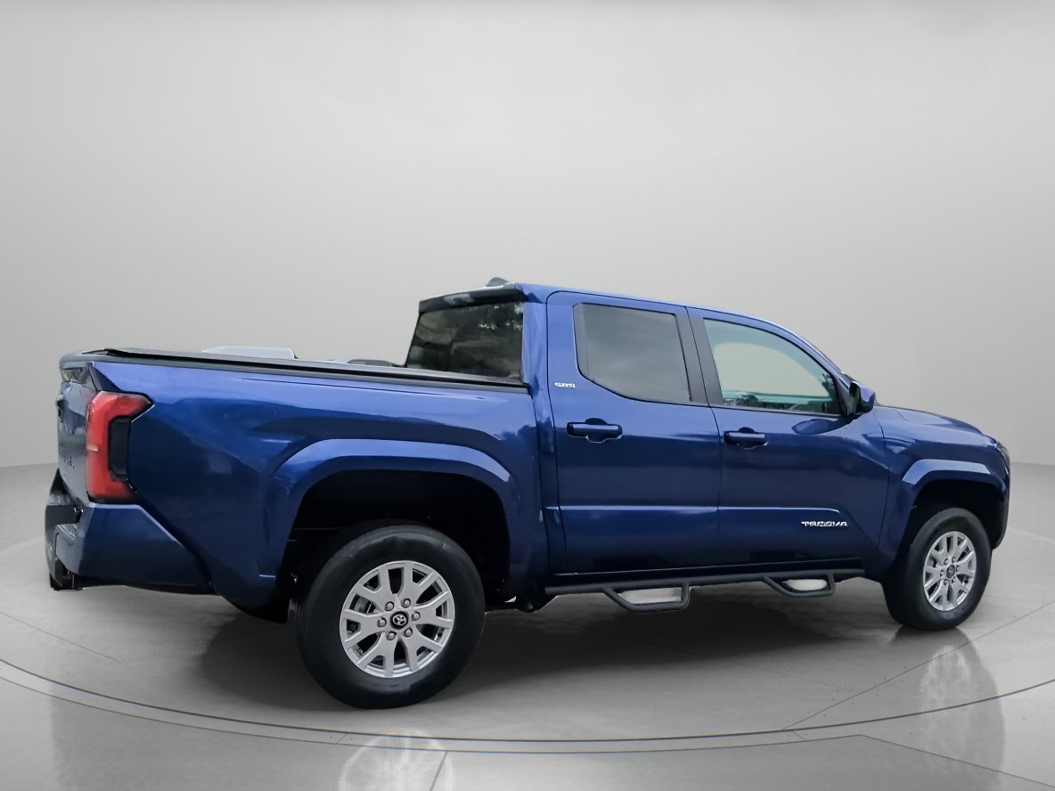Used 2025 Toyota Tacoma SR5 RWD image 29