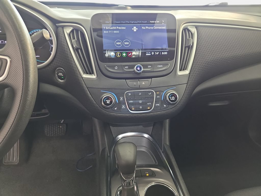 Used 2025 Chevrolet Malibu LT FWD image 17