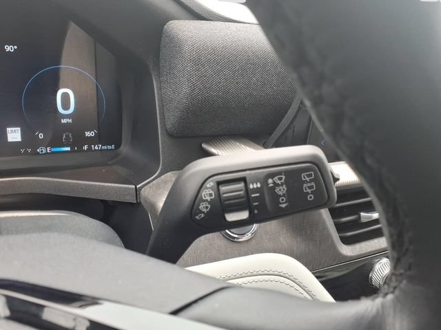 Certified 2025 Ford Explorer Platinum w/ Ultimate Package AWD/4WD image 25