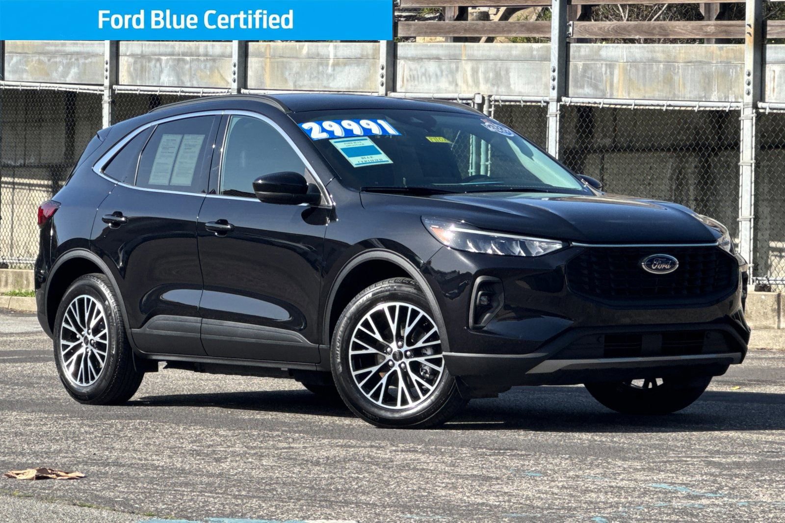 Certified 2025 Ford Escape Base image 2