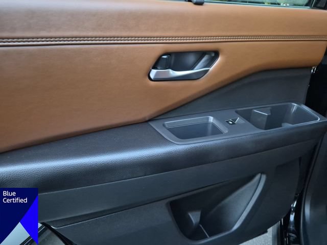 Used 2025 Nissan Pathfinder Platinum w/ Cargo Package FWD image 30