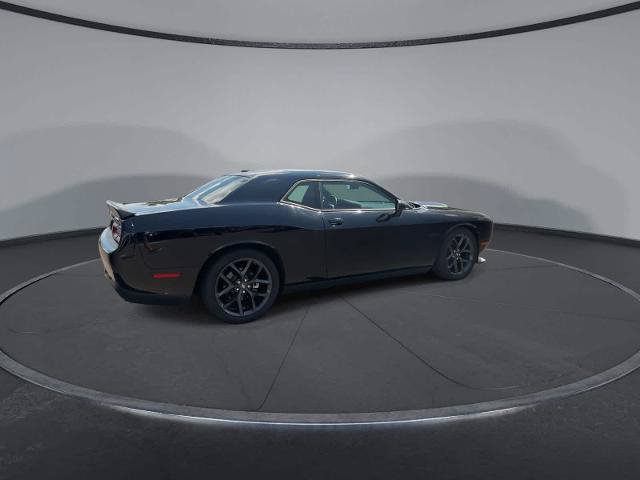 Used 2022 Dodge Challenger R/T w/ Blacktop Package RWD image 5