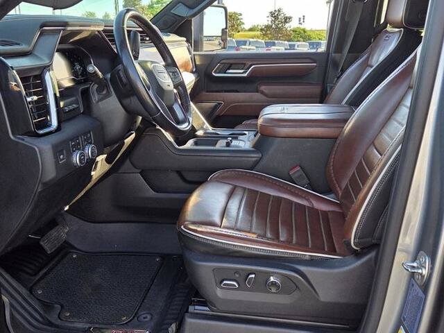 Used 2025 GMC Sierra 2500 Denali Ultimate AWD/4WD image 5