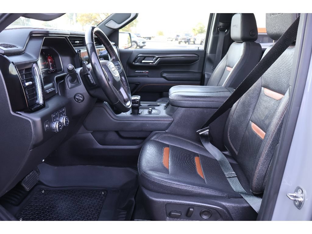 Used 2024 GMC Sierra 1500 AT4 w/ Technology Package AWD/4WD image 27
