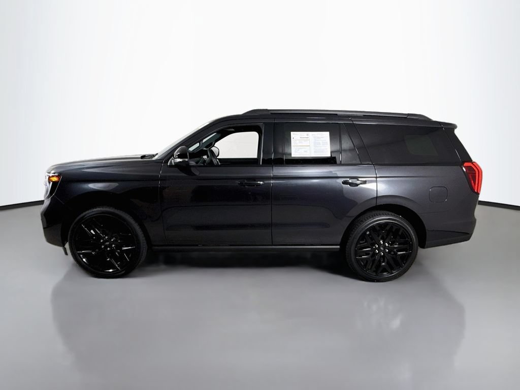 Certified 2026 Ford Expedition Platinum w/ Stealth Performance Package AWD/4WD image 4