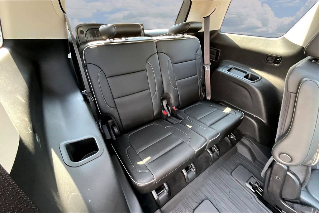 Used 2021 GMC Acadia Denali w/ Denali Technology Package FWD image 28