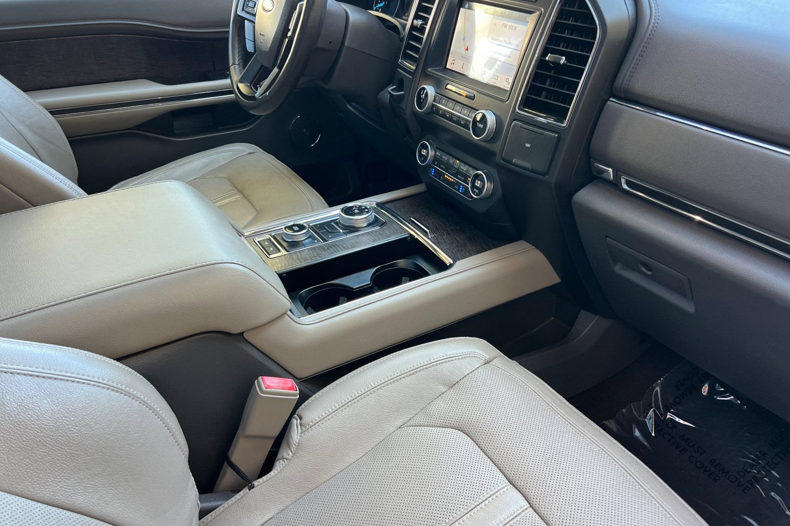 Certified 2019 Ford Expedition Limited w/ Equipment Group 302A AWD/4WD image 20