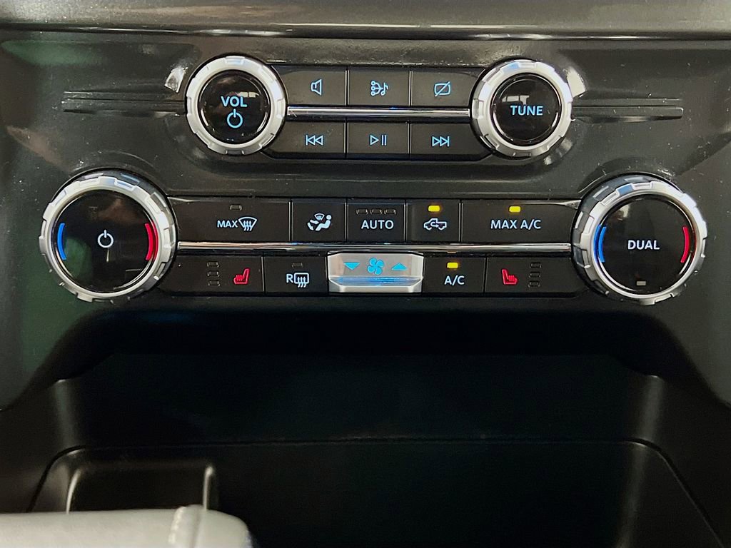 Certified 2022 Ford F150 XLT w/ Equipment Group 302A High image 21