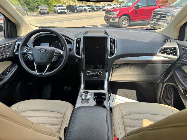 Certified 2023 Ford Edge SEL w/ Convenience Package AWD/4WD image 11