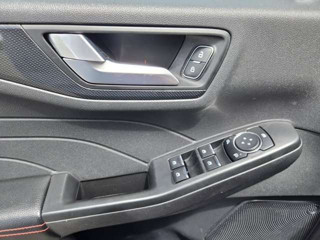 Certified 2025 Ford Escape ST-Line FWD image 18