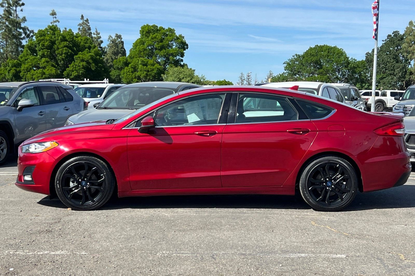 Certified 2019 Ford Fusion SE w/ Equipment Group 151A image 2