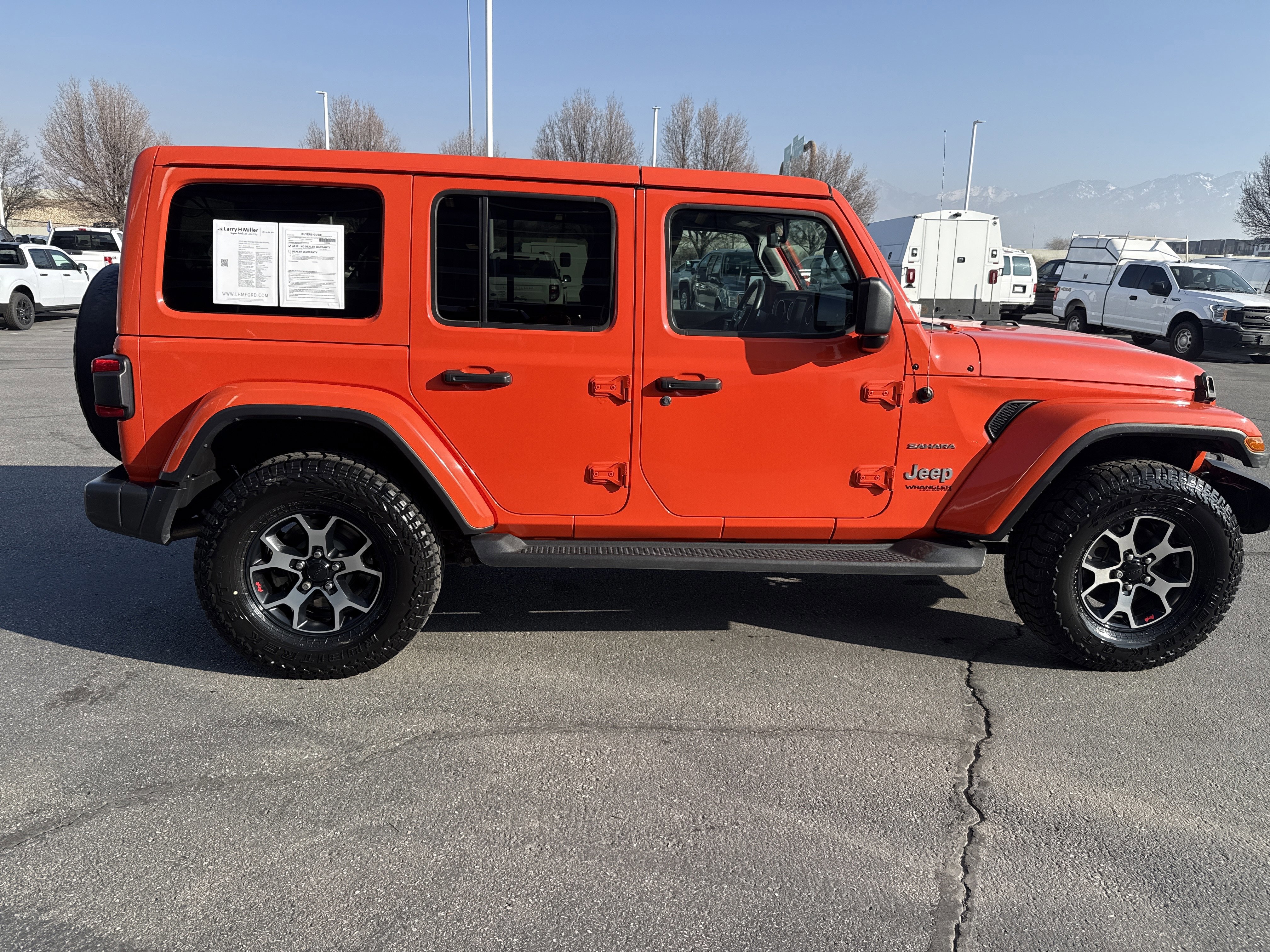 Used 2019 Jeep Wrangler Unlimited Sahara w/ Uconnect 4C Nav & Sound Group image 6