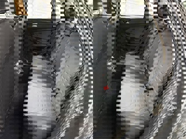 Used 2025 Volkswagen Jetta SEL image 14