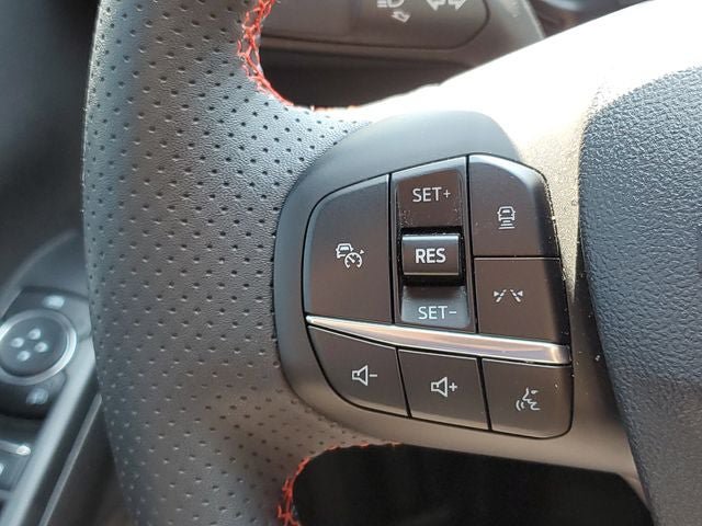Certified 2024 Ford Escape ST-Line w/ Tech Pack #1 AWD/4WD image 10