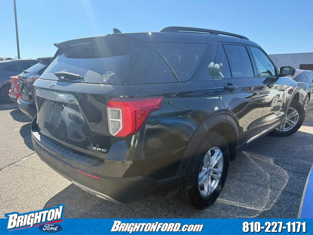 Certified 2023 Ford Explorer XLT w/ Equipment Group 202A AWD/4WD image 4