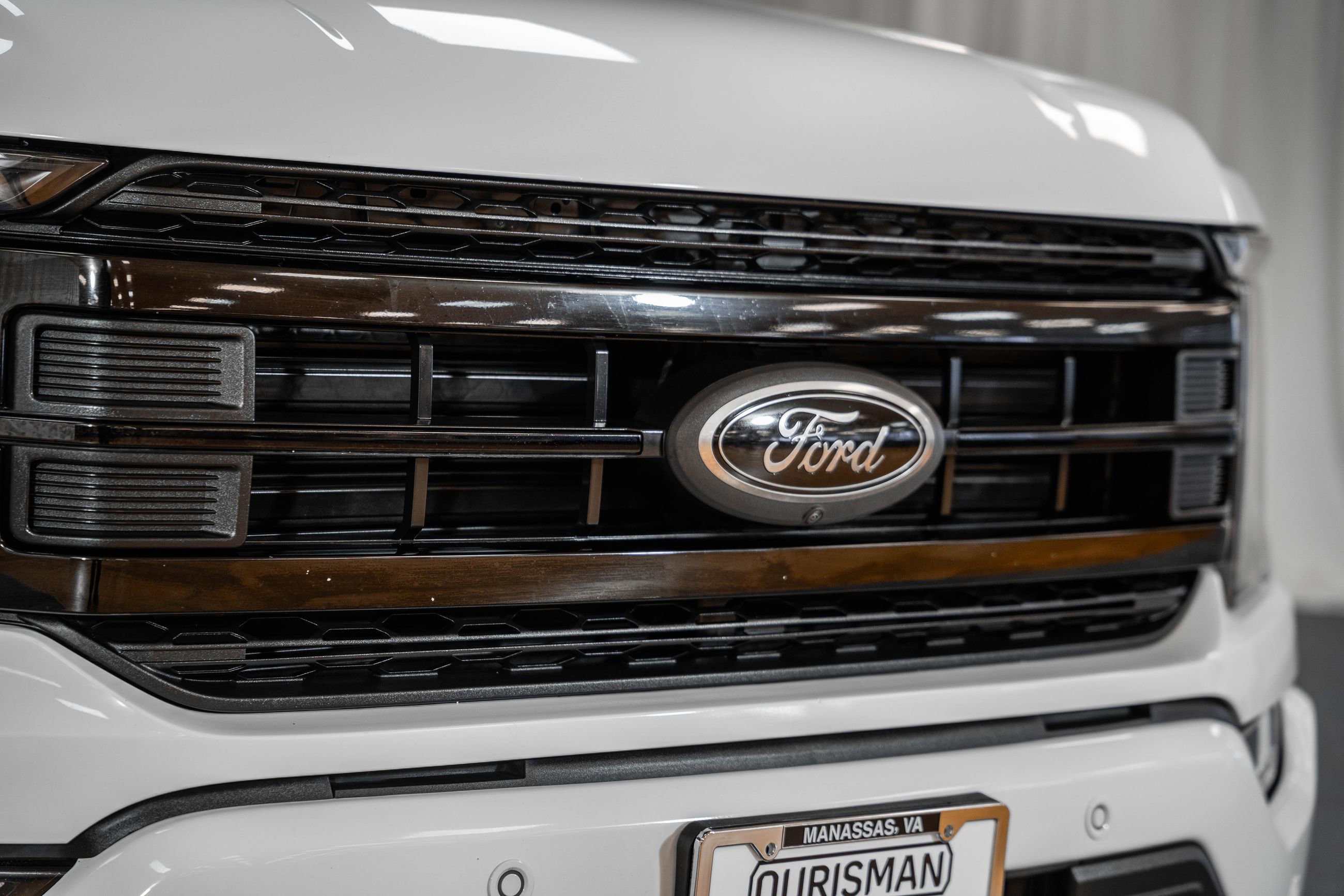 Certified 2023 Ford F150 Lariat w/ Equipment Group 502A High image 11