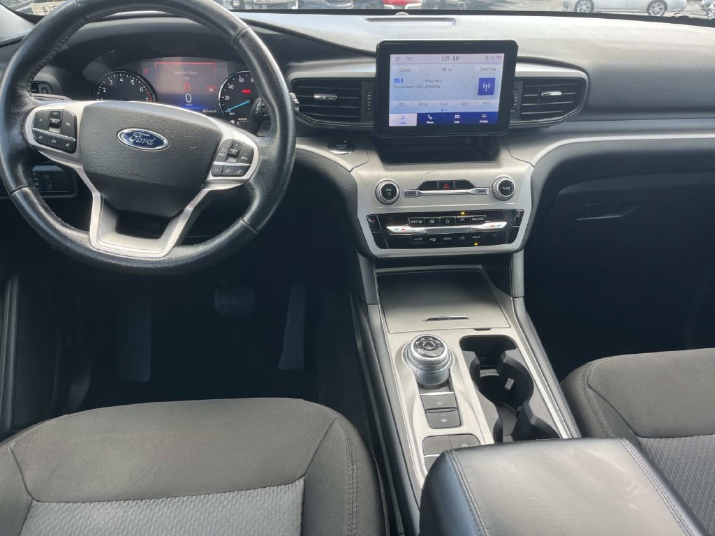 Certified 2022 Ford Explorer XLT RWD image 17