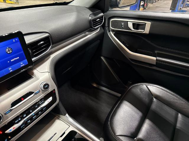 Certified 2023 Ford Explorer XLT w/ Equipment Group 202A image 23