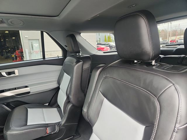 Certified 2023 Ford Explorer XLT w/ Equipment Group 202A image 25