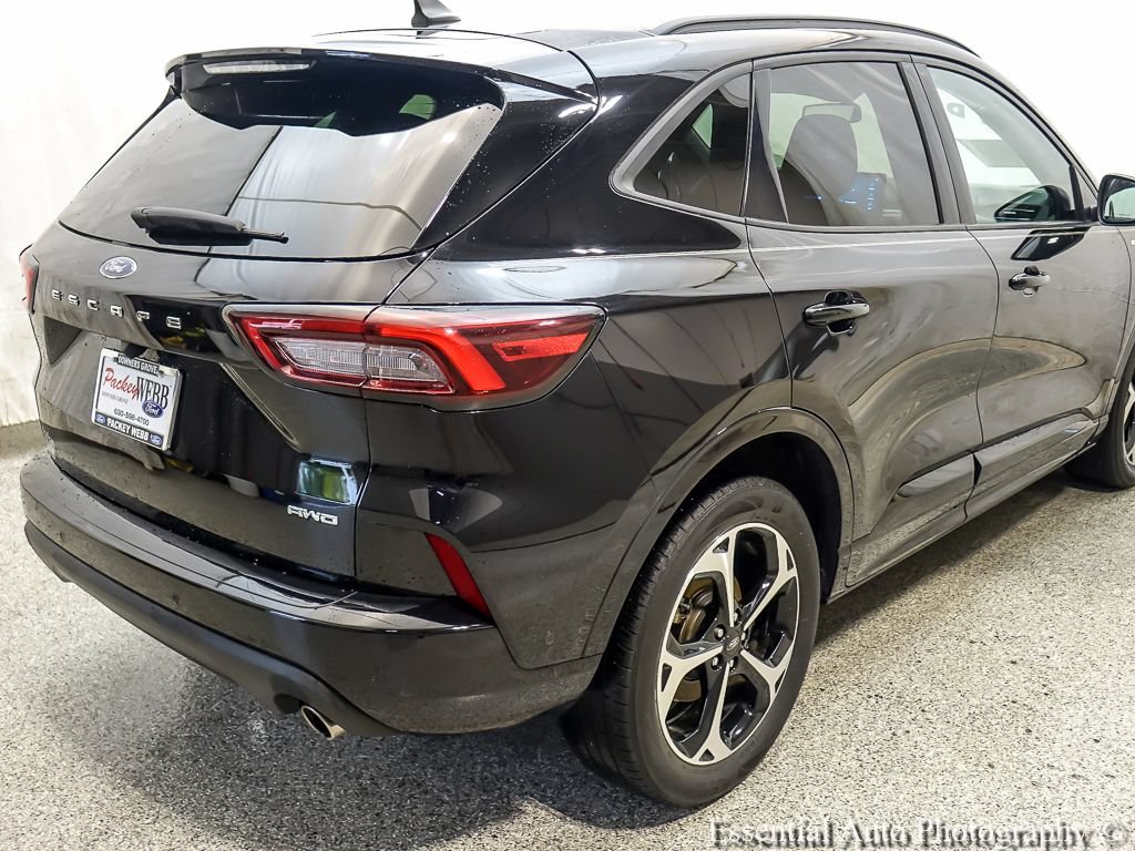 Certified 2023 Ford Escape ST-Line Elite w/ Premium Technology Package AWD/4WD image 7
