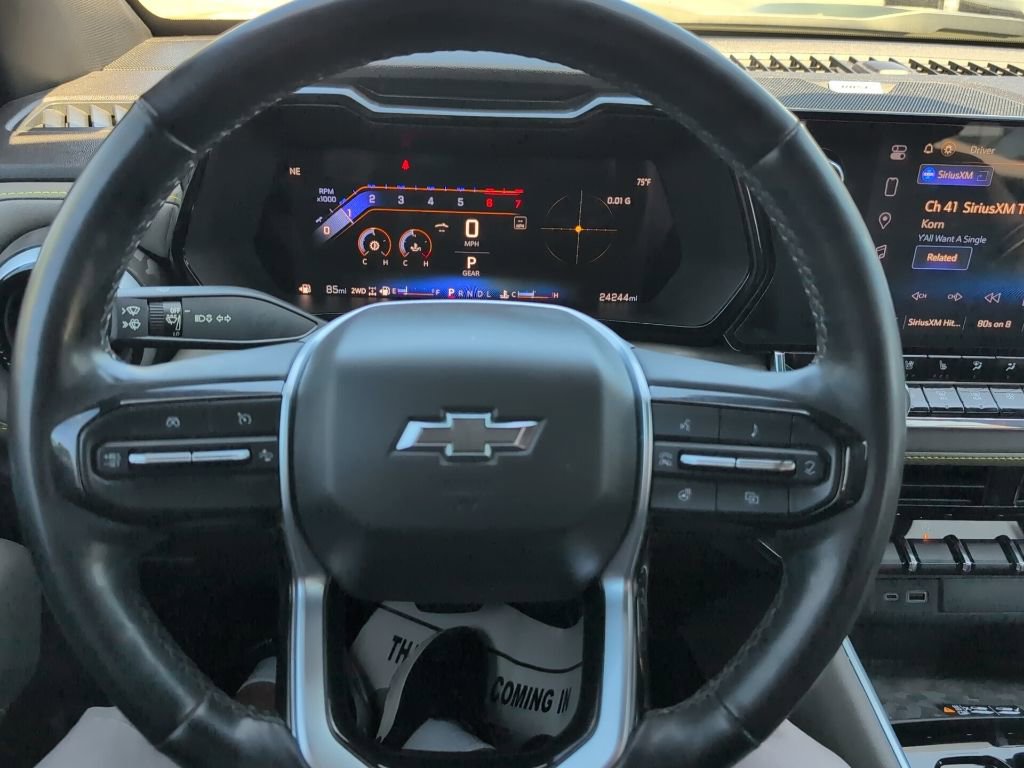 Used 2023 Chevrolet Colorado ZR2 w/ ZR2 Convenience Package III image 16